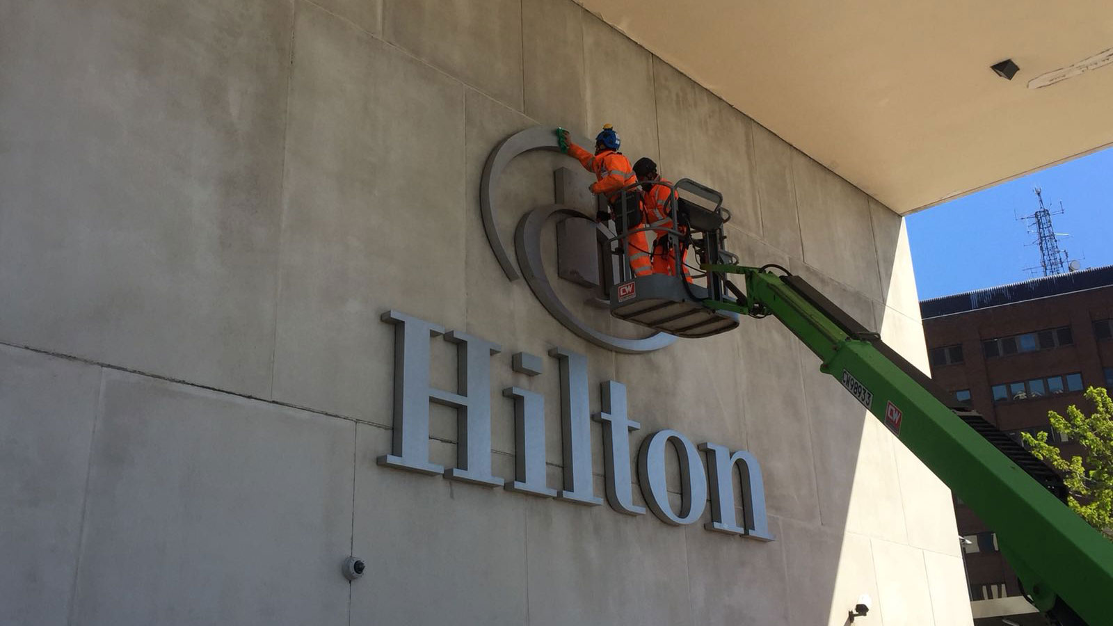 Hilton Sign Maintenance